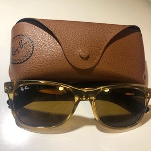 New Wayfarer Raybans